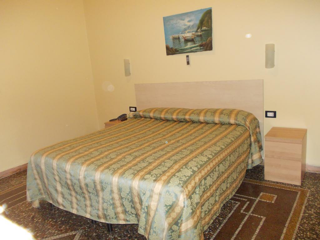 Albergo Boccadasse Genoa Room photo